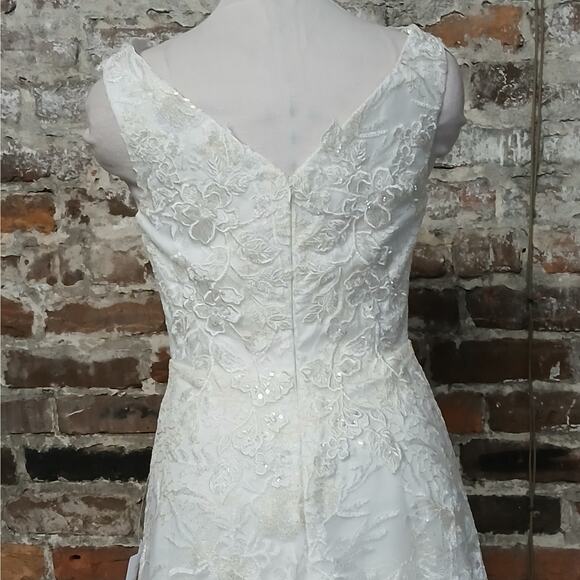 Lulus Bridal Wedding Gown Dress Size Small White Embroidered Beaded Sleeveless - Picture 13 of 14